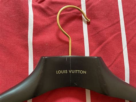 louis vuitton kleiderbügel|louis vuitton clothing.